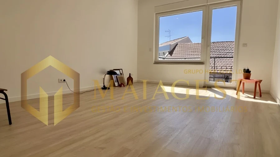 Apartamento T2 para Arrendamento em Campanhã