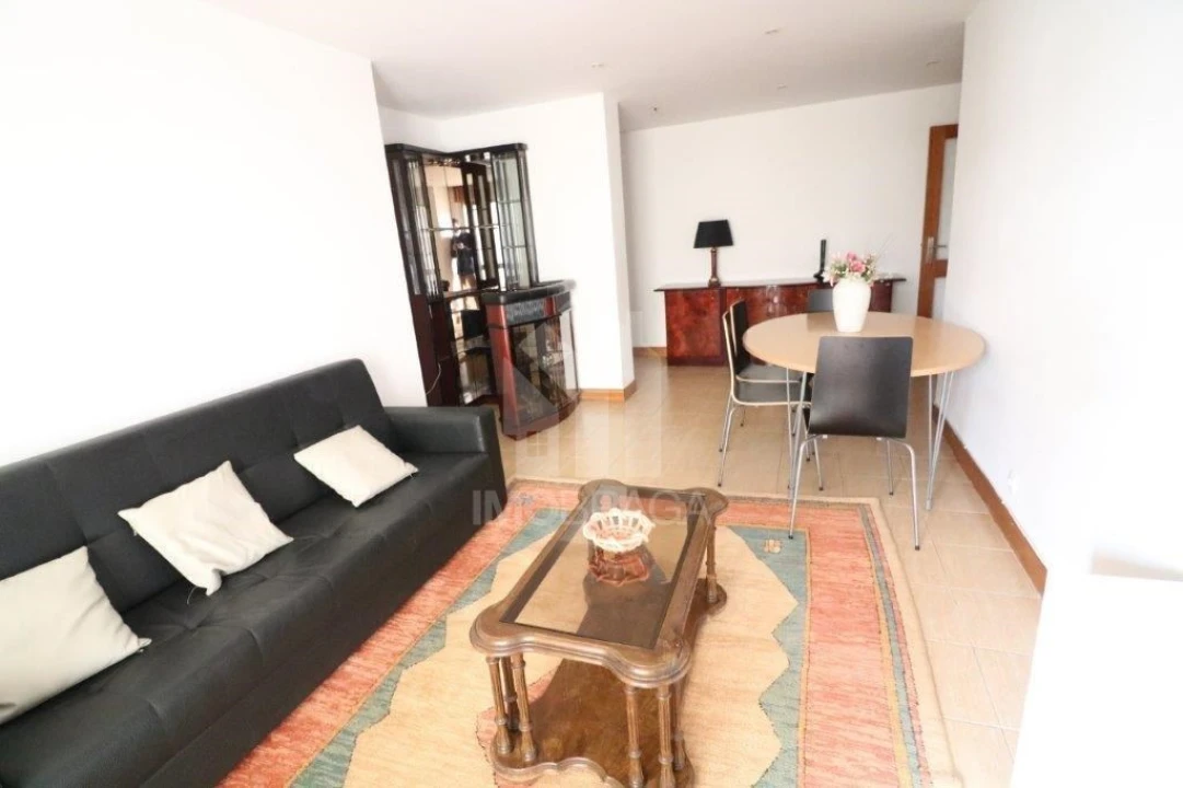 Apartamento T2 para Arrendamento em Braga (Maximinos, Sé e Cividade) Foto 13