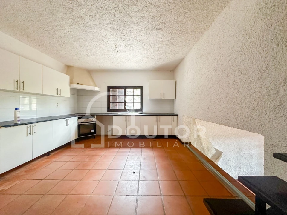 Moradia T2 para Venda em Camacha Foto 12