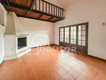 Moradia T2 para Venda em Camacha