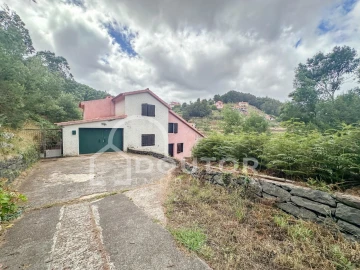 Moradia T2 para Venda em Camacha