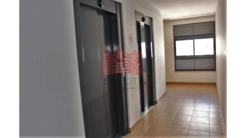 Apartamento T2 para Arrendamento em Loures