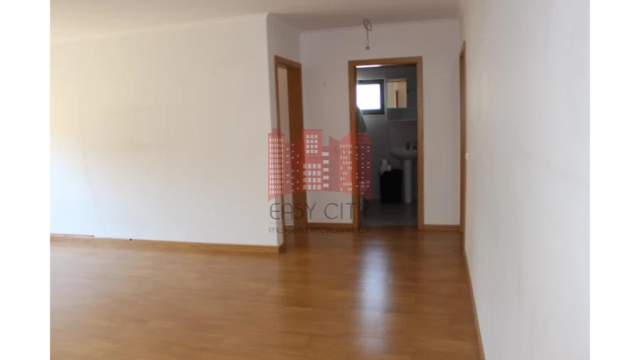 Apartamento T2 para Arrendamento em Loures Foto 20