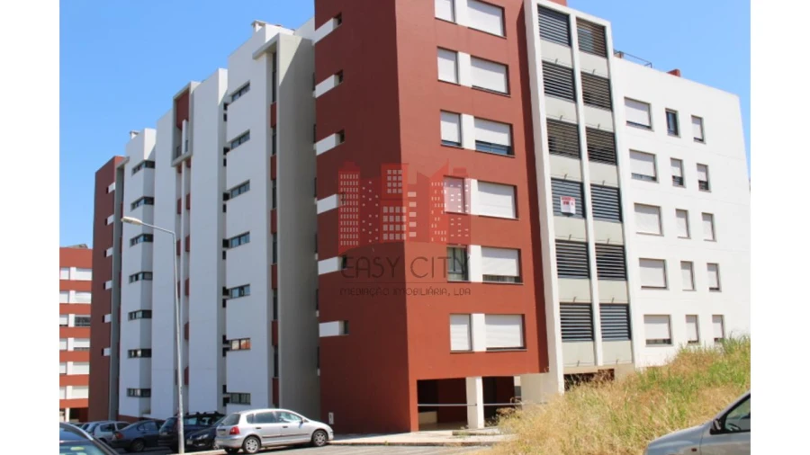 Apartamento T2 para Arrendamento em Loures