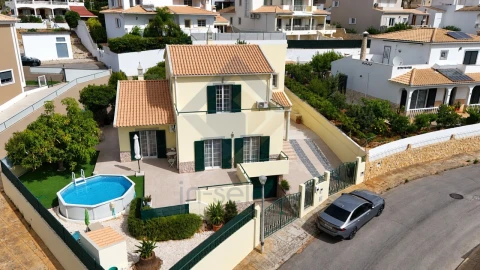 Moradia T3 para Venda em Loule (São Clemente)