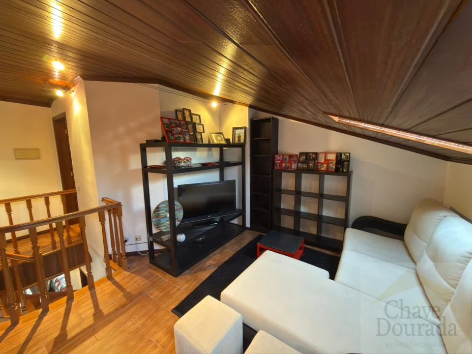 Apartamento T1 para Venda em Santa Clara e Castelo Viegas Foto 18