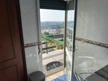 Apartamento T1 para Venda em Santa Clara e Castelo Viegas