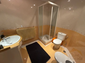 Apartamento T1 para Venda em Santa Clara e Castelo Viegas