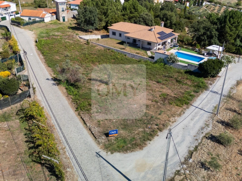 Terreno para Venda em Folhadela Foto 8