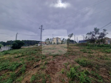 Terreno para Venda em Folhadela