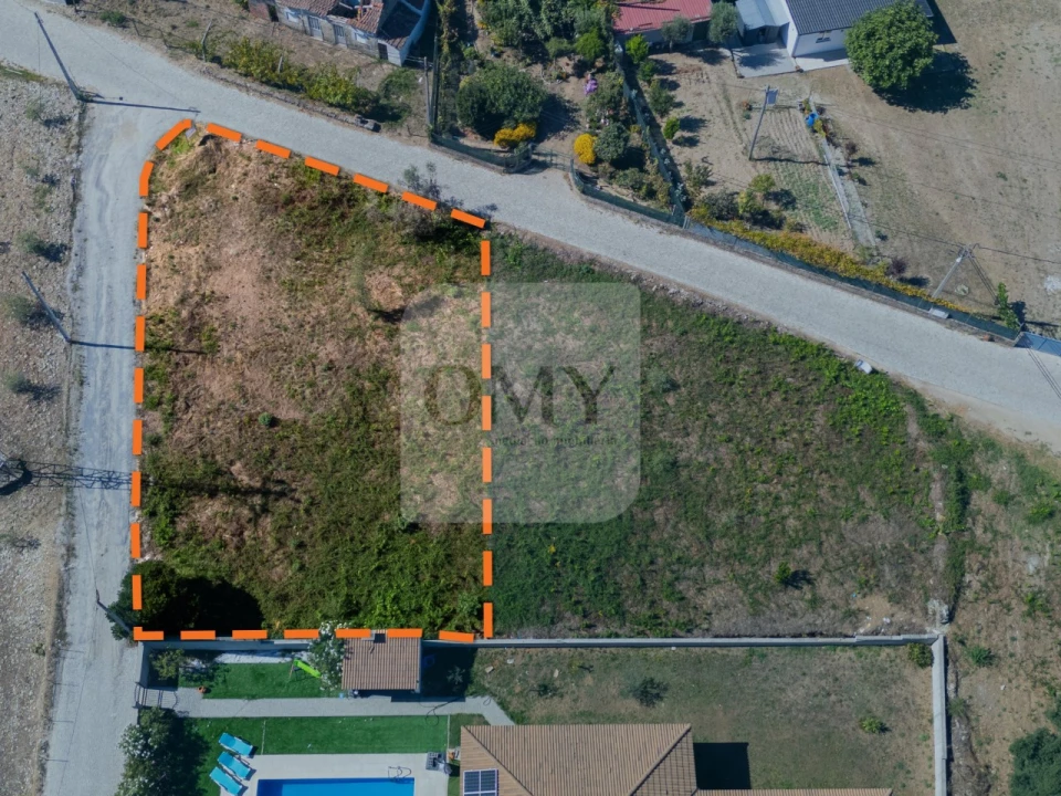 Terreno para Venda em Folhadela Foto 4
