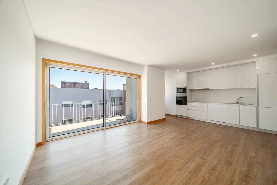 Apartamento T1 para Venda em Oliveira do Douro Foto 1