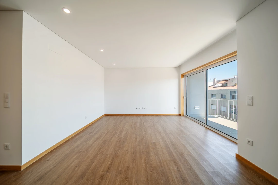 Apartamento T1 para Venda em Oliveira do Douro Foto 4