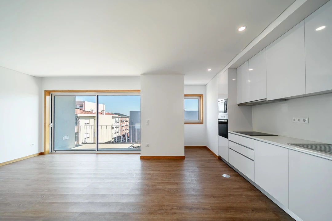 Apartamento T1 para Venda em Oliveira do Douro Foto 13