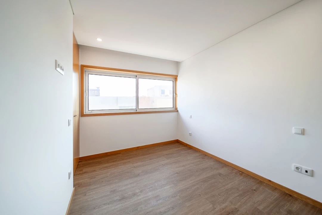 Apartamento T1 para Venda em Oliveira do Douro Foto 19