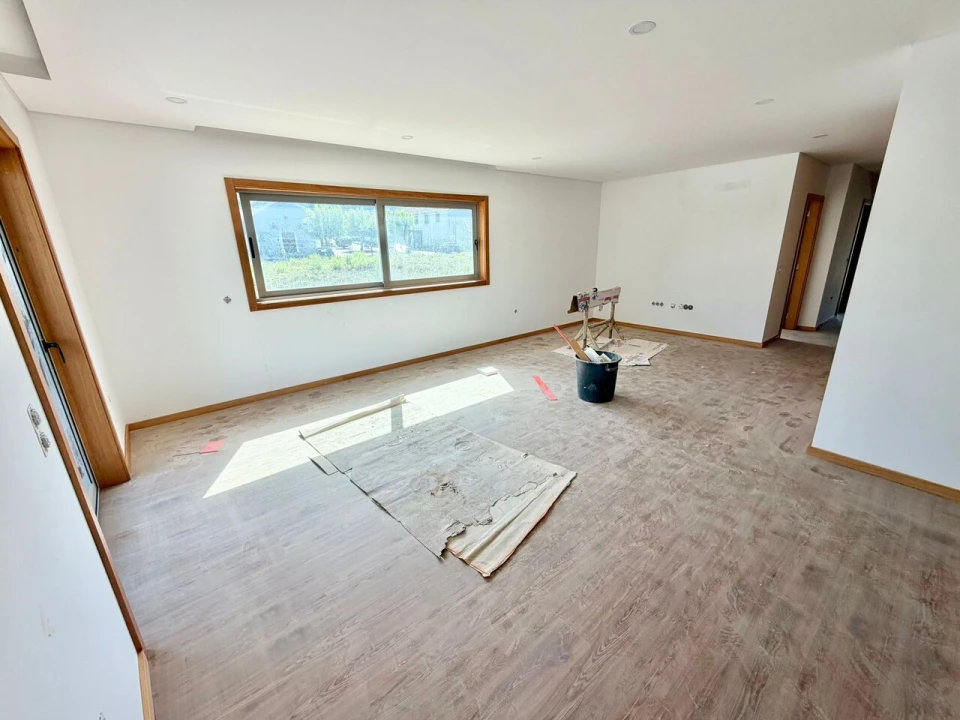 Apartamento T2 para Venda em Nogueira da Regedoura Foto 8