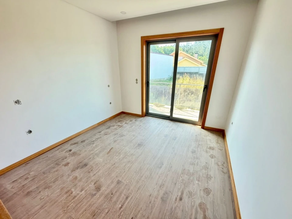 Apartamento T2 para Venda em Nogueira da Regedoura Foto 13