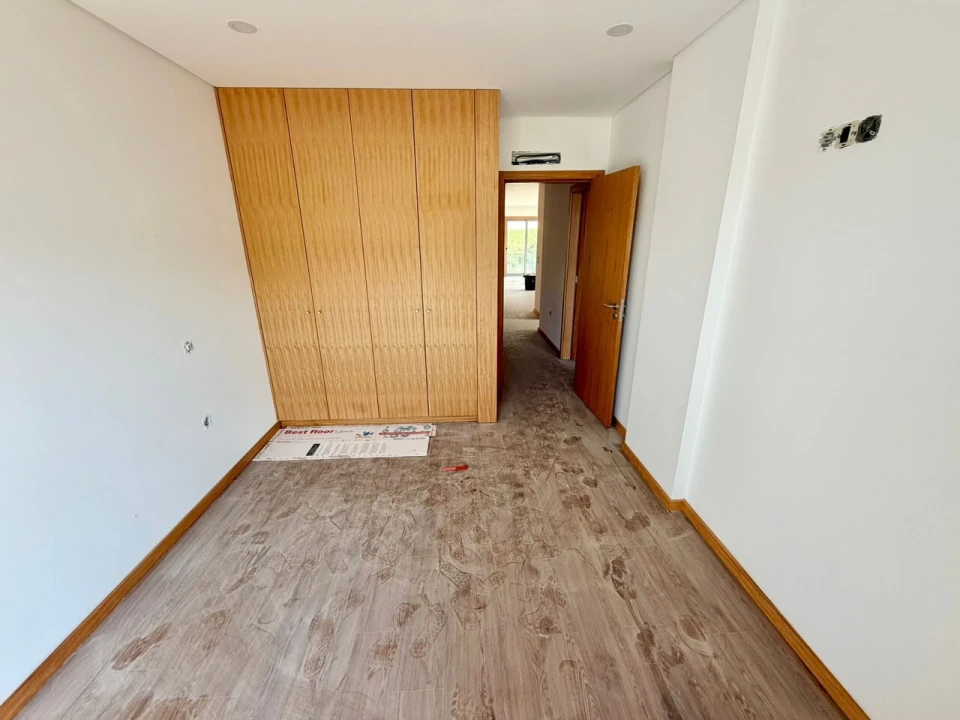 Apartamento T2 para Venda em Nogueira da Regedoura Foto 21