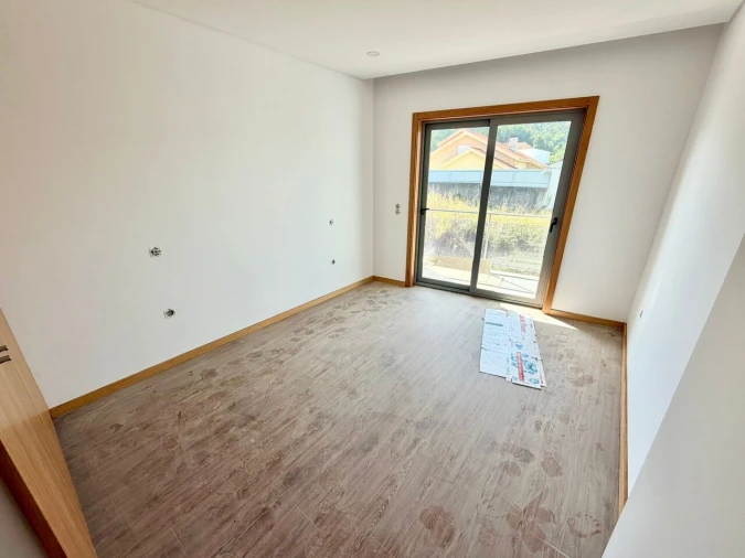 Apartamento T2 para Venda em Nogueira da Regedoura Foto 17