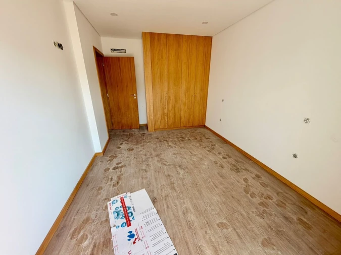 Apartamento T2 para Venda em Nogueira da Regedoura Foto 18