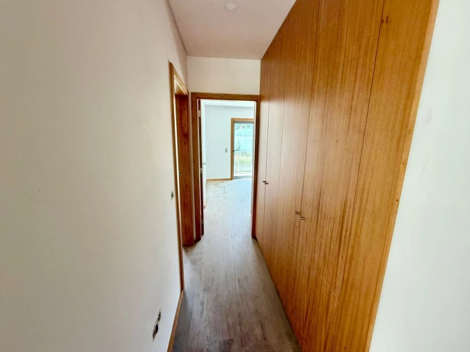 Apartamento T2 para Venda em Nogueira da Regedoura Foto 18