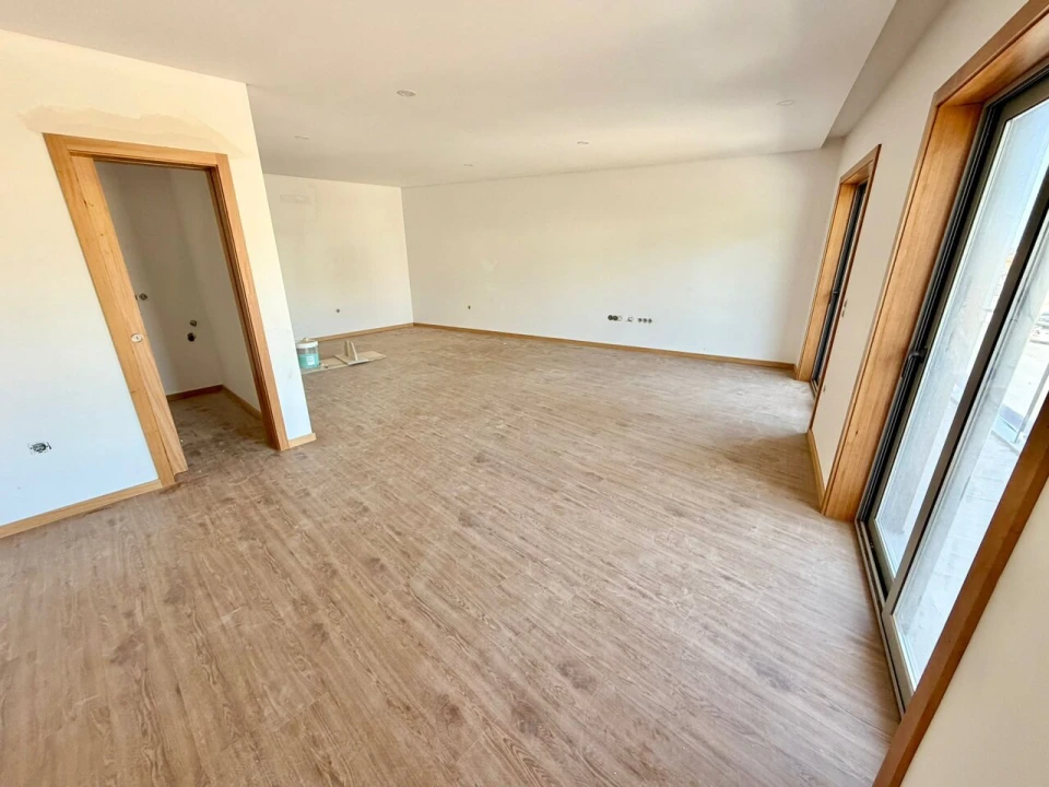 Apartamento T3 para Venda em Nogueira da Regedoura Foto 2