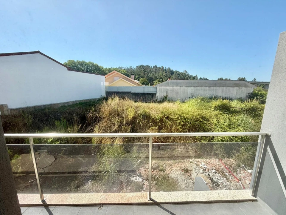 Apartamento T3 para Venda em Nogueira da Regedoura Foto 12