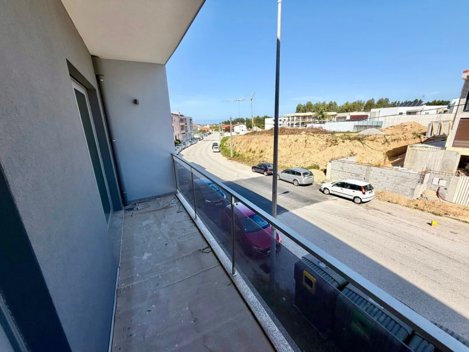 Apartamento T3 para Venda em Nogueira da Regedoura Foto 4