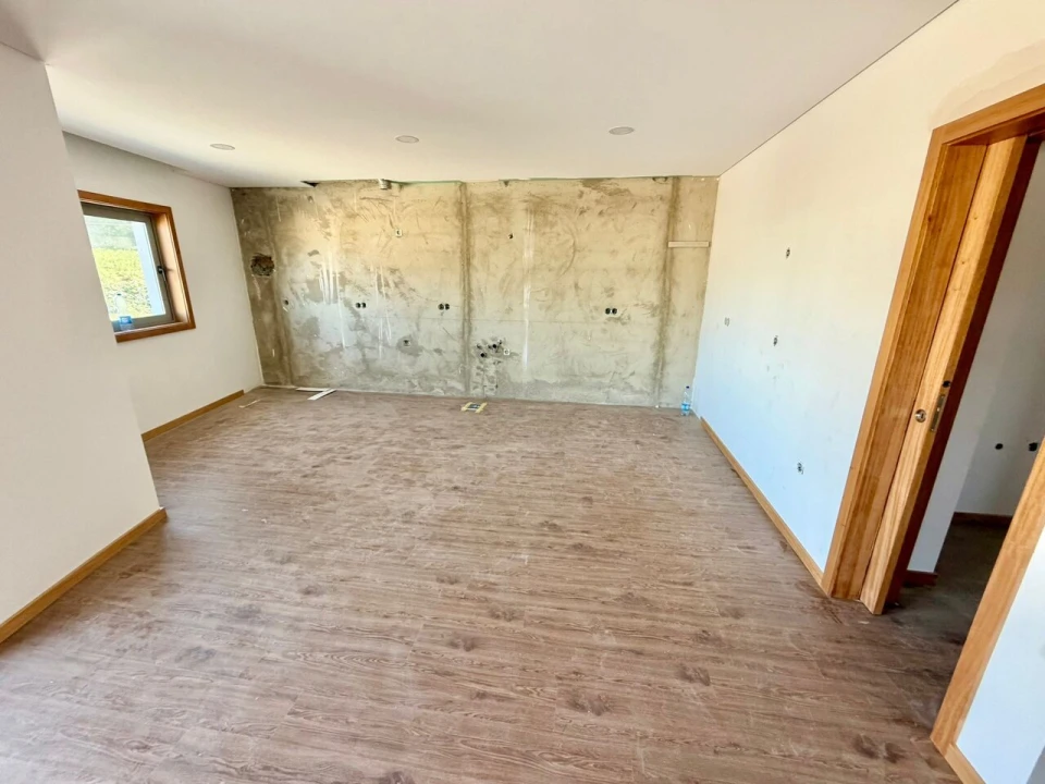 Apartamento T3 para Venda em Nogueira da Regedoura Foto 8