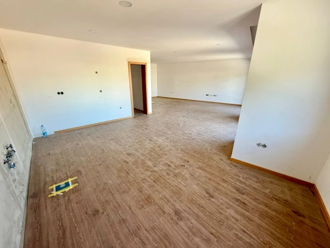 Apartamento T3 para Venda em Nogueira da Regedoura Foto 5