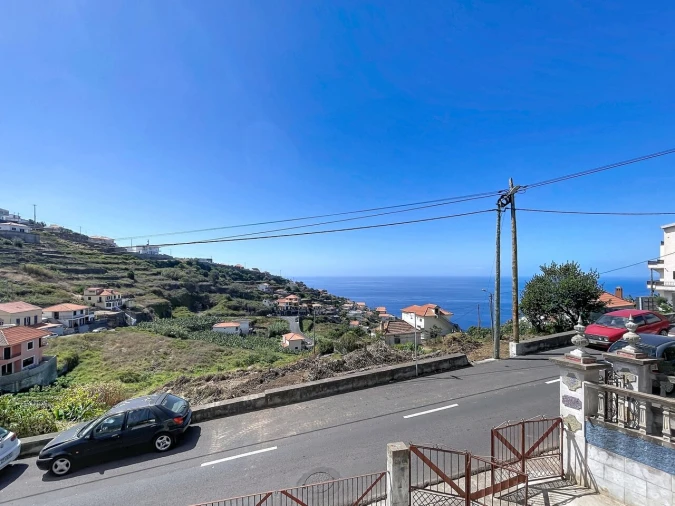 Moradia T3 para Venda em Ribeira Brava Foto 2