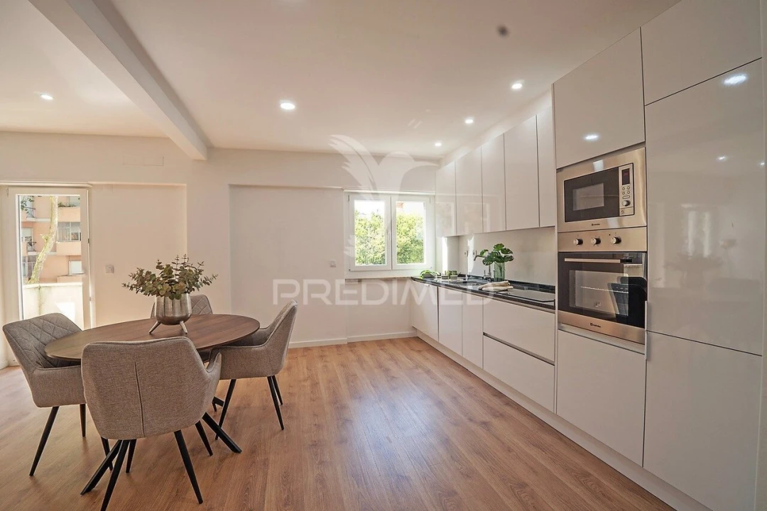 Apartamento T3 para Venda em Benfica Foto 11