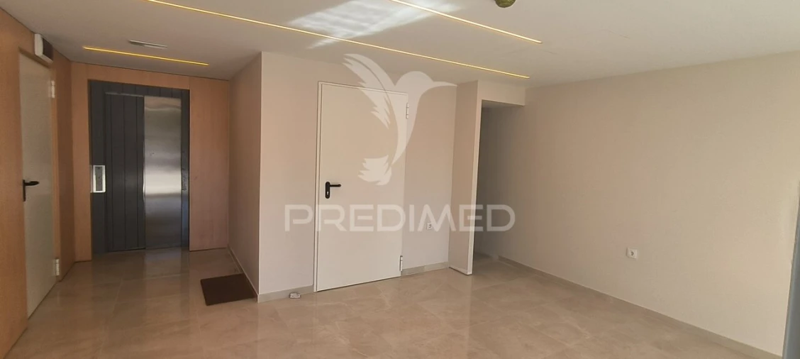 Apartamento T3 para Venda em Ermesinde Foto 3