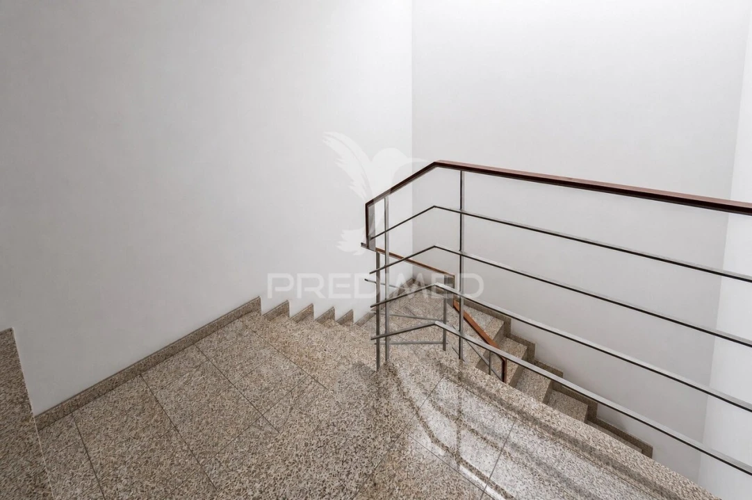 Apartamento T3 para Venda em Serzedelo Foto 26