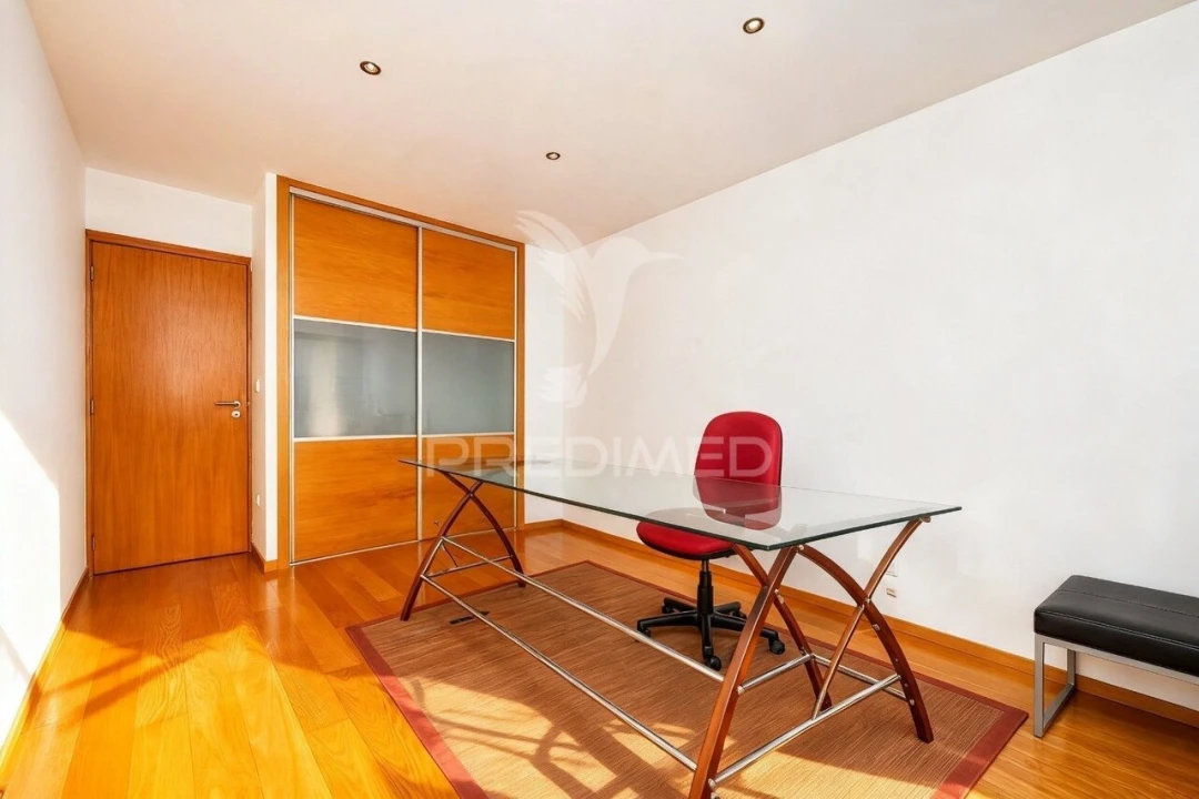 Apartamento T3 para Venda em Serzedelo Foto 23