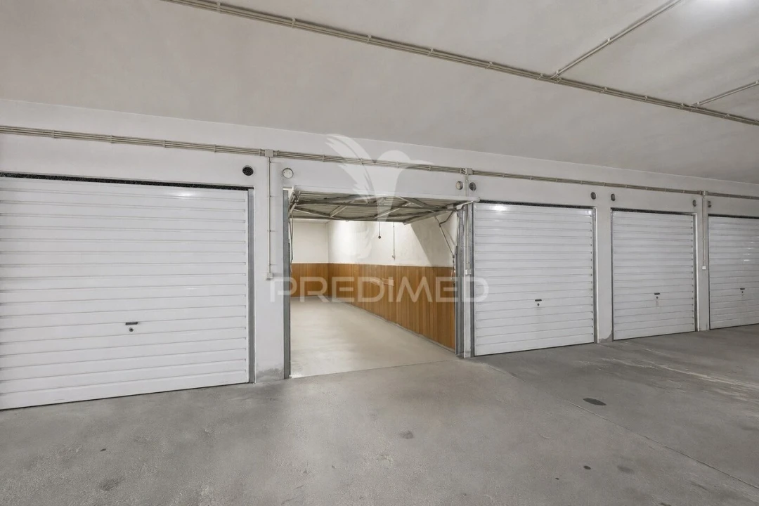 Apartamento T3 para Venda em Serzedelo Foto 27