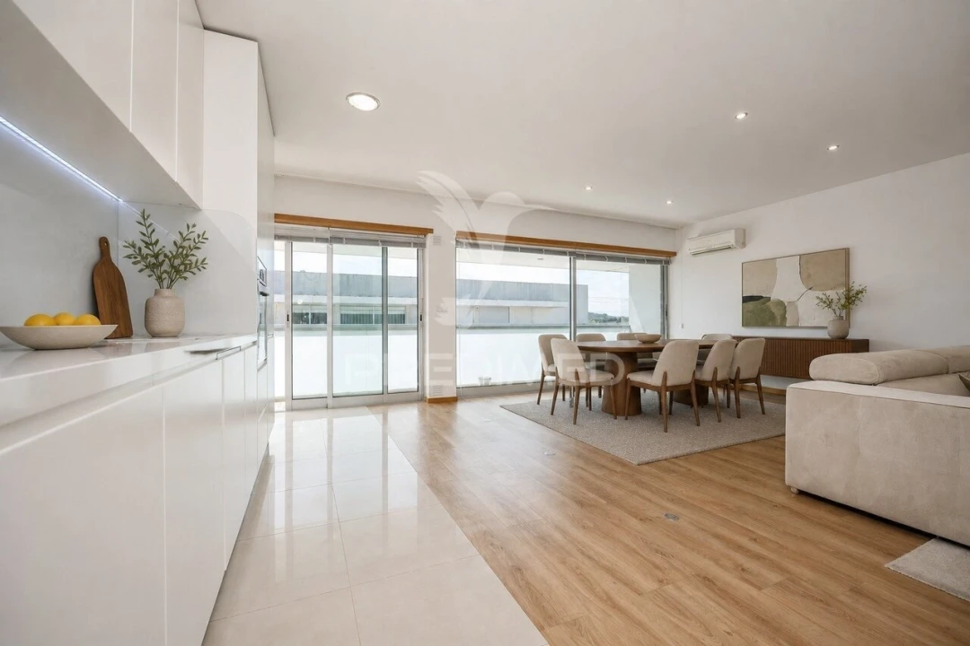 Apartamento T3 para Venda em Serzedelo Foto 11