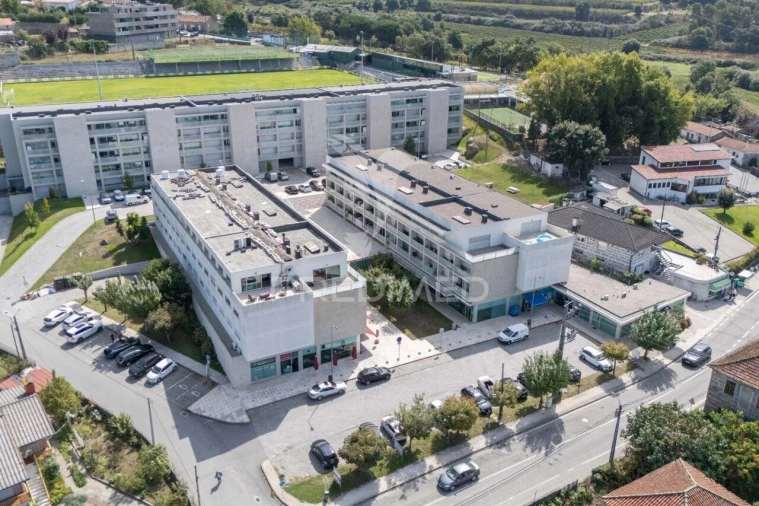 Apartamento T3 para Venda em Serzedelo Foto 32