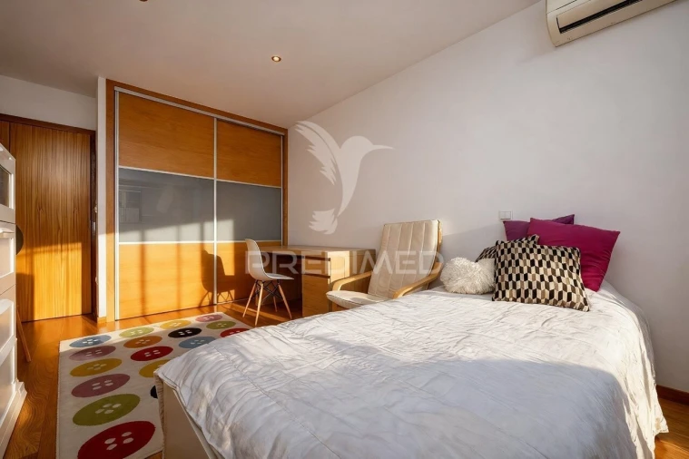 Apartamento T3 para Venda em Serzedelo Foto 20