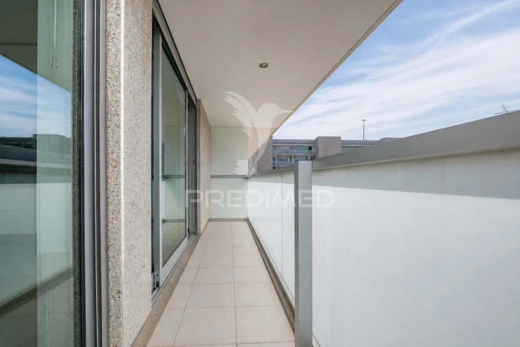 Apartamento T3 para Venda em Serzedelo Foto 14