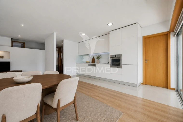 Apartamento T3 para Venda em Serzedelo Foto 6