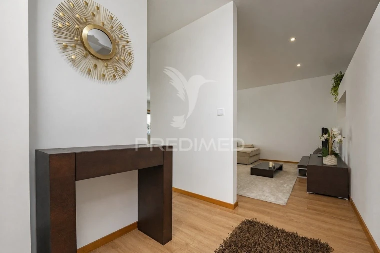 Apartamento T3 para Venda em Serzedelo Foto 24