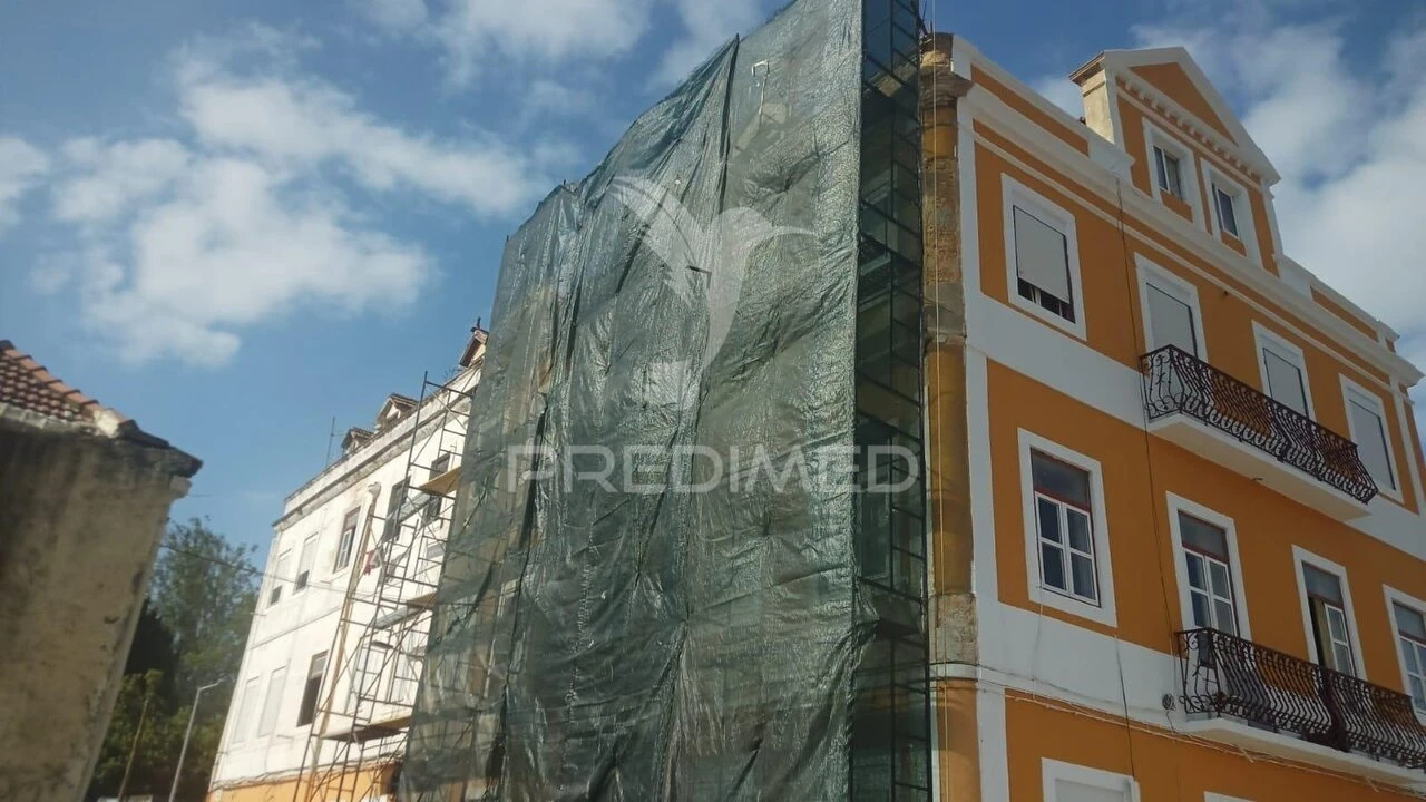 Apartamento T1 para Venda em Barreiro e Lavradio Foto 3