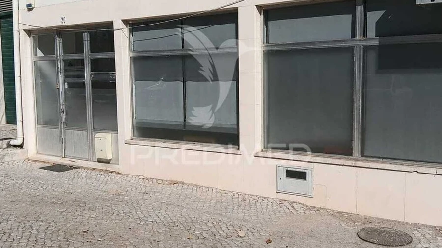 Loja para Venda em Setubal (São Sebastião)