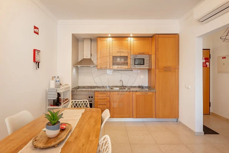 Apartamento T1 para Venda em Portimão Foto 7