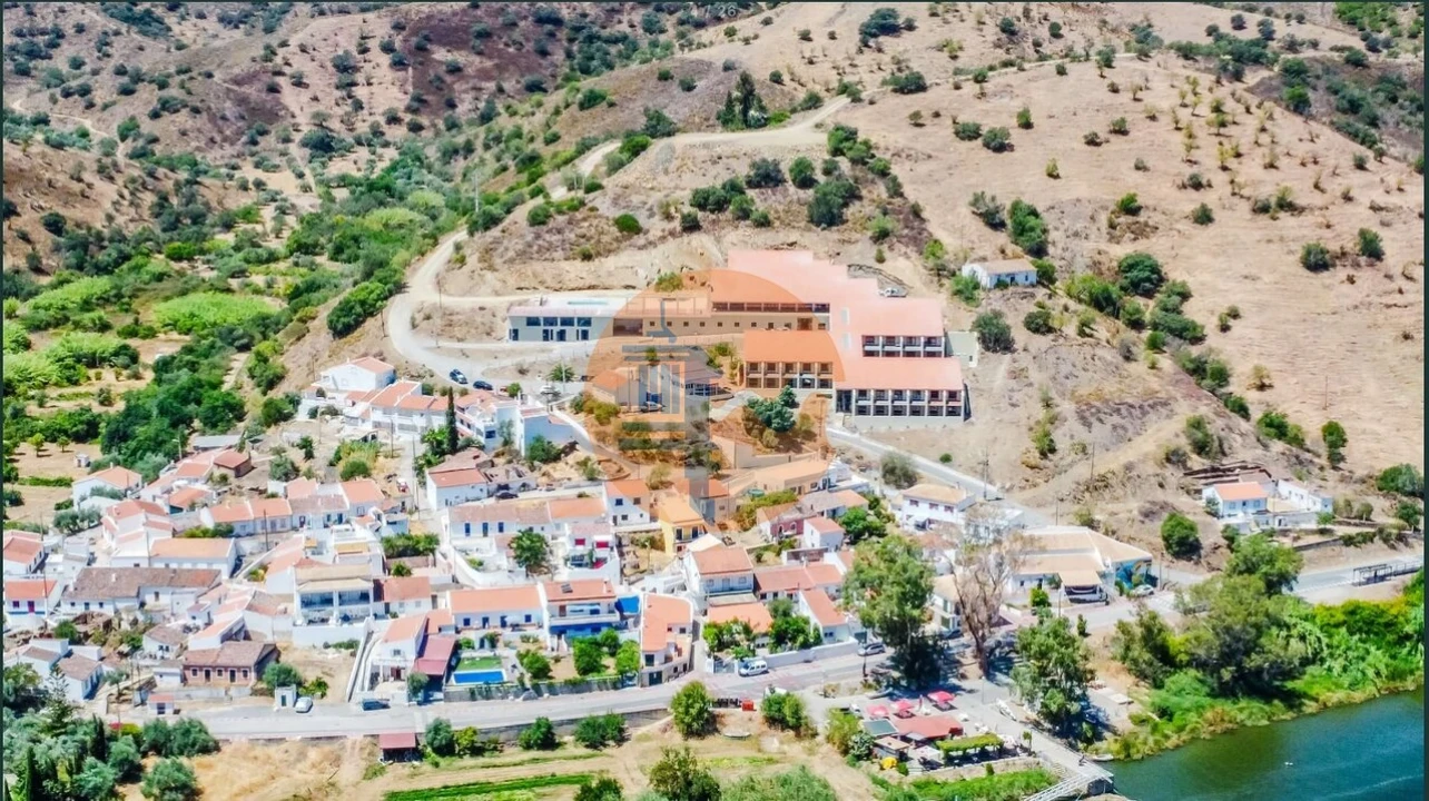 Negócio para Venda em Alcoutim e Pereiro Foto 1