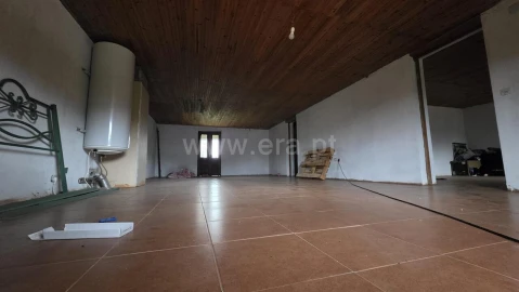 Moradia T4 para Venda em Fatela