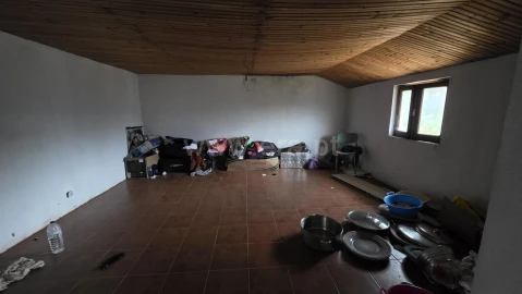 Moradia T4 para Venda em Fatela