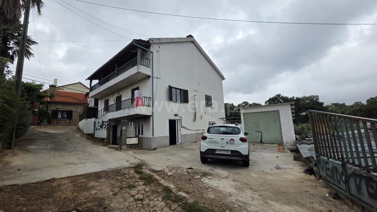Moradia T4 para Venda em Fatela Foto 15