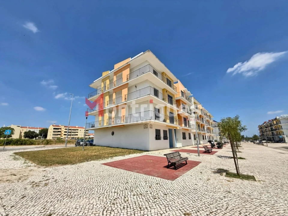 Apartamento T3 para Venda em Pinhal Novo Foto 1